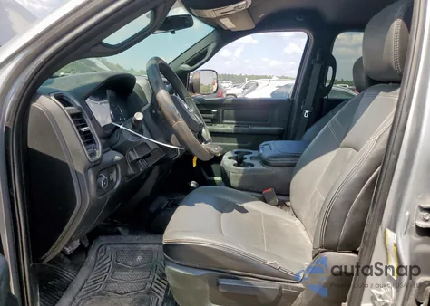 2022 Ram 2500 Tradesman z USA, uszkodzony, nr VIN 3C6UR5CL3NG372436